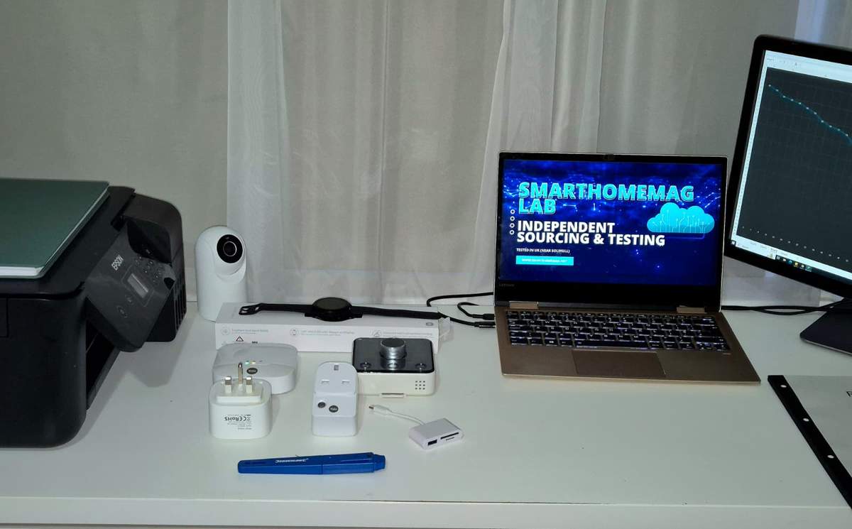 About Us 1 SmartHomeMag Lab Solihull Office Desk